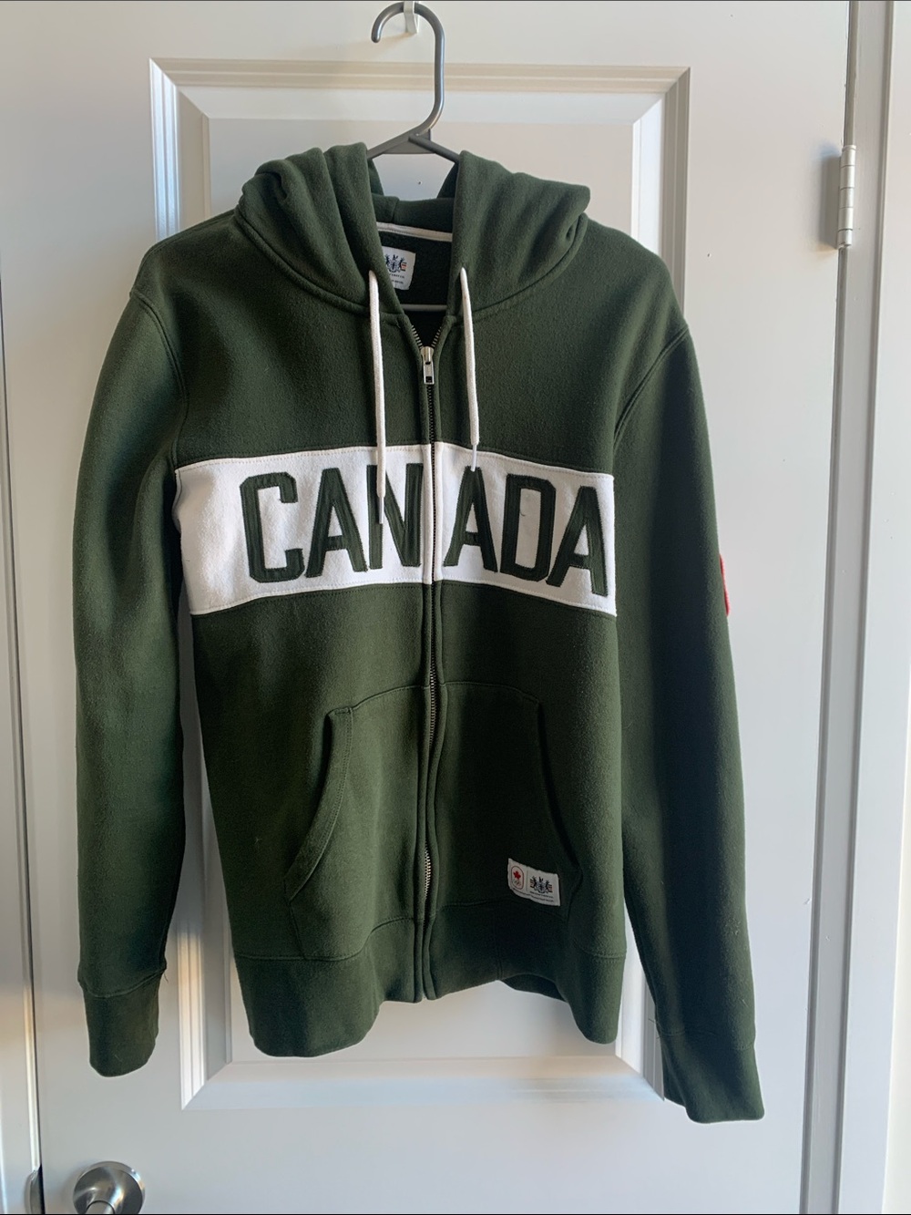Hudson’s Bay Co. Vancouver Olympics 2010 Olive Green Zip-Up CANADA Hoodie